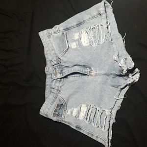 Grunge jean shorts